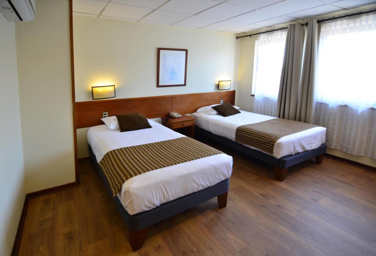 Tur Hotel Сантьяго Экстерьер фото