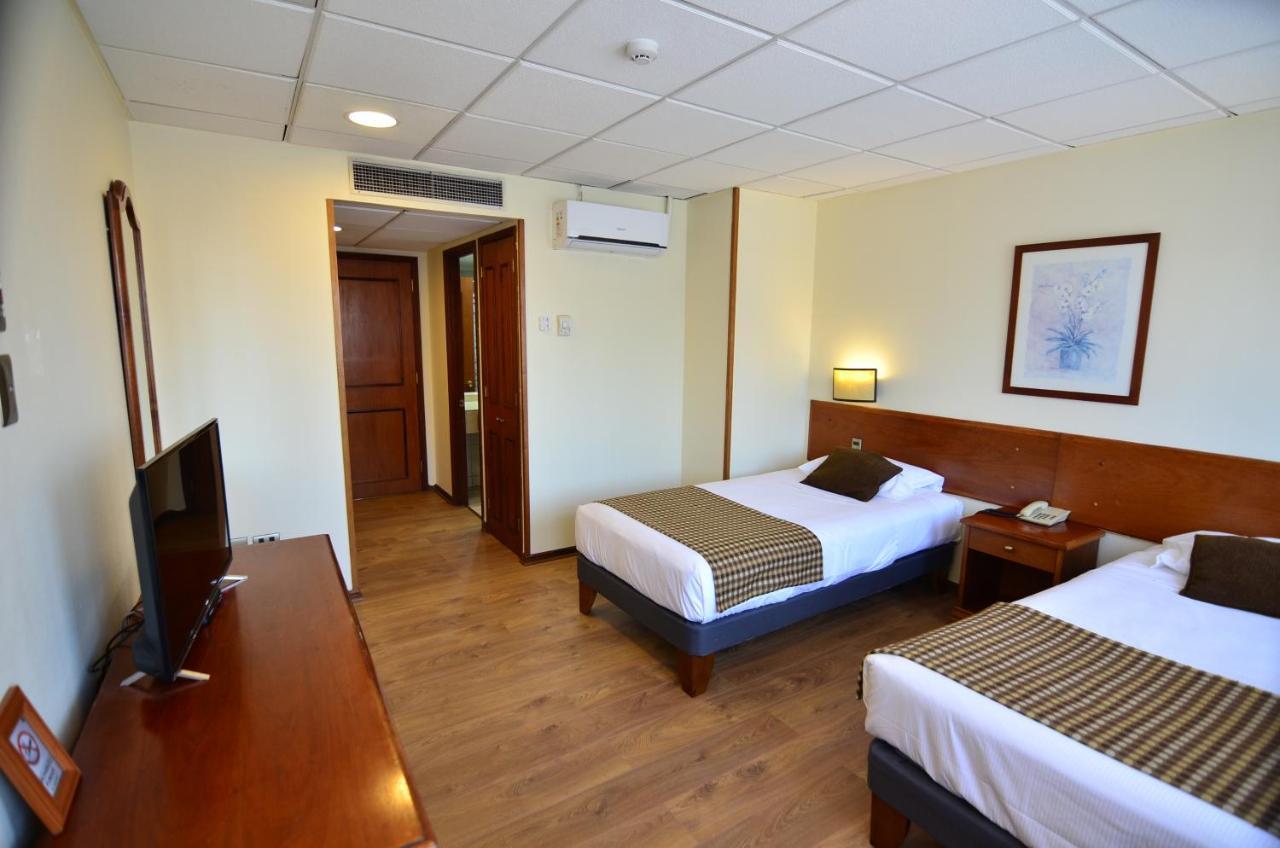 Tur Hotel Сантьяго Экстерьер фото